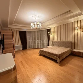 In Baku 530.0 m² apartment is for rent - Image 9