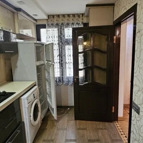 In Baku 60.0 m² apartment is for rent - Image 2