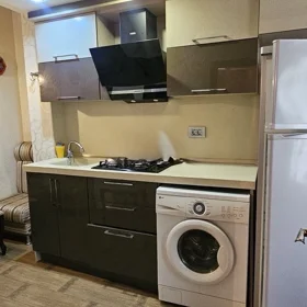 In Baku 60.0 m² apartment is for rent - Image 3