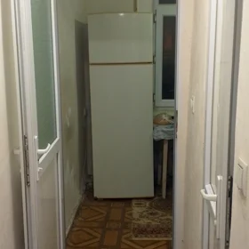 In Baku 70.0 m² apartment is for sale - Image 3