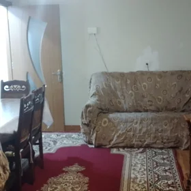 In Baku 70.0 m² apartment is for sale - Image 8
