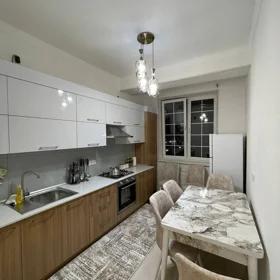 In Baku 80.0 m² apartment is for sale - Image 4
