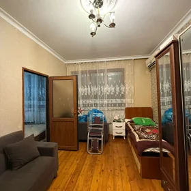 In Baku 50.0 m² apartment is for sale - Image 2
