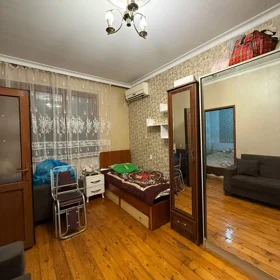 In Baku 50.0 m² apartment is for sale - Image 3