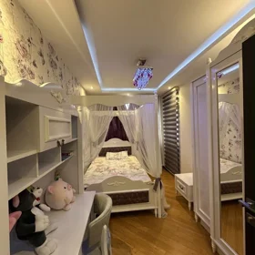 In Baku 150.0 m² apartment is for sale - Image 5
