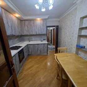 In Baku 70.0 m² apartment is for rent - Image 5