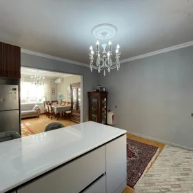 In Baku 110.0 m² house with 4.0 rooms is for sale - Image 8