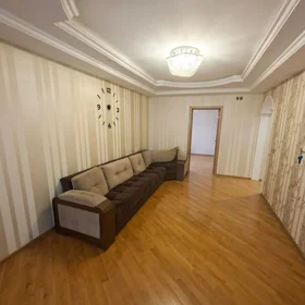 In Baku 70.0 m² apartment is for rent - Image 2