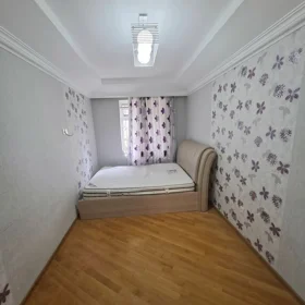In Baku 70.0 m² apartment is for rent - Image 3