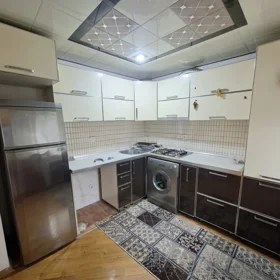 In Baku 70.0 m² apartment is for rent - Image 7