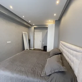 In Baku 93.0 m² apartment is for sale - Image 8