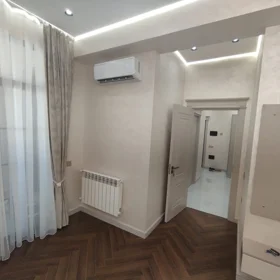 In Baku 65.0 m² apartment is for rent - Image 8