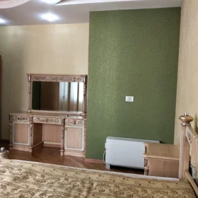 In Baku 155.0 m² apartment is for rent - Image 2