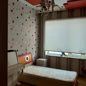 In Baku 155.0 m² apartment is for rent - Image 7