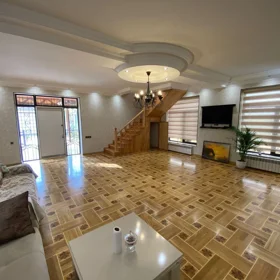In nan 250.0 m² house with 4.0 rooms is for sale - Image 4