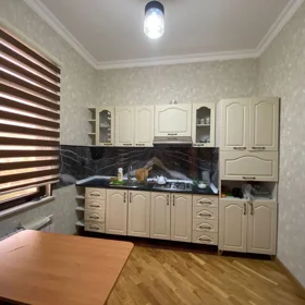 In nan 250.0 m² house with 4.0 rooms is for sale - Image 6