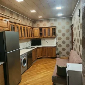 In Baku 139.0 m² apartment is for sale - Image 4