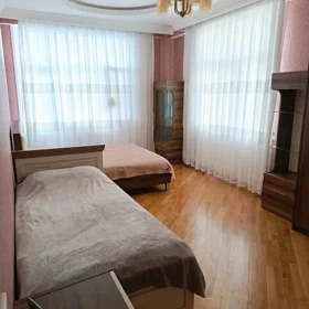 In Baku 139.0 m² apartment is for sale - Image 8