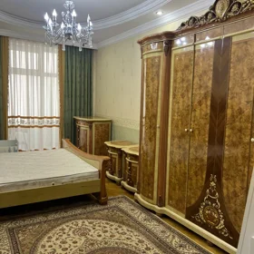 In Baku 180.0 m² apartment is for rent - Image 10