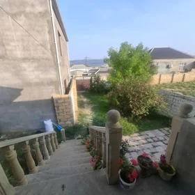In Binəqədi rayonu 160.0 m² house with 4.0 rooms is for rent - Image 3
