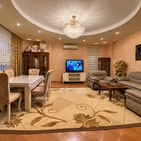 In Baku 135.0 m² apartment is for rent - Image 3