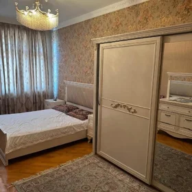 In Baku 140.0 m² apartment is for rent - Image 7