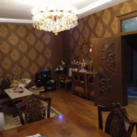 In Baku 220.0 m² house with 5.0 rooms is for sale - Image 10