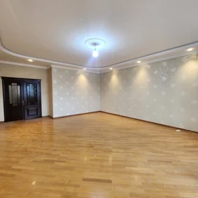 In Baku 160.0 m² apartment is for rent - Image 9