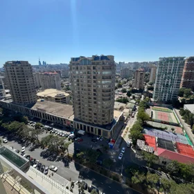 In Baku 70.0 m² apartment is for rent - Image 2