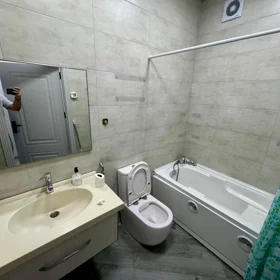 In Baku 70.0 m² apartment is for rent - Image 9