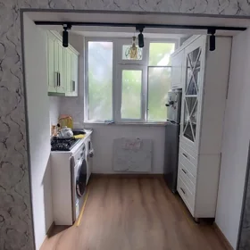 In Baku 100.0 m² apartment is for sale - Image 3