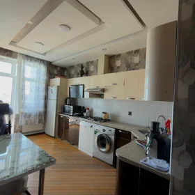 In Baku nan m² apartment is for sale - Image 5