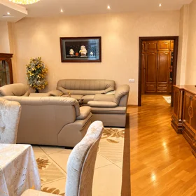 In Baku 135.0 m² apartment is for rent - Image 4