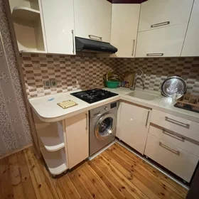 In Baku 70.0 m² apartment is for rent - Image 8