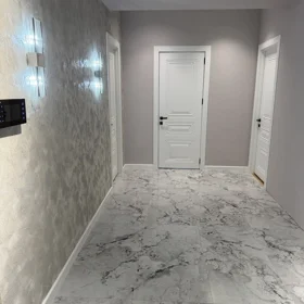 In Baku 111.0 m² apartment is for sale - Image 2