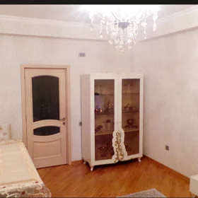 In Binəqədi rayonu 90.0 m² apartment is for sale - Image 10