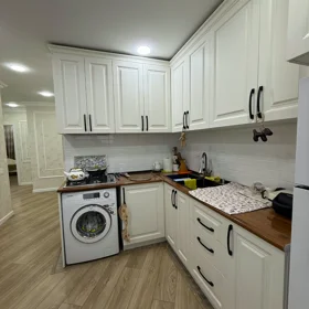 In Baku 80.0 m² apartment is for sale - Image 2