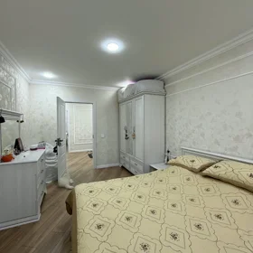 In Baku 80.0 m² apartment is for sale - Image 3