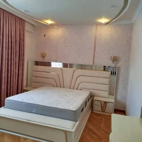 In Baku 120.0 m² apartment is for rent - Image 5