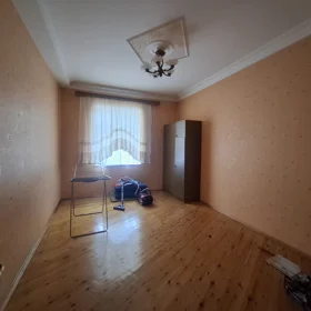 In Baku 150.0 m² house with 4.0 rooms is for sale - Image 6
