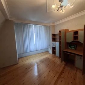 In Baku 150.0 m² house with 4.0 rooms is for sale - Image 7