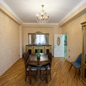 In Baku 90.0 m² apartment is for rent - Image 5