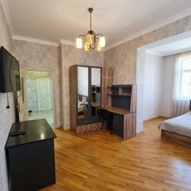 In Baku 90.0 m² apartment is for rent - Image 7