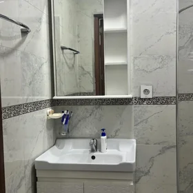 In Baku 60.0 m² apartment is for rent - Image 5