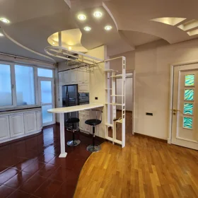 In Baku 176.0 m² apartment is for rent - Image 4