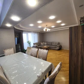In Baku 107.0 m² apartment is for sale - Image 7