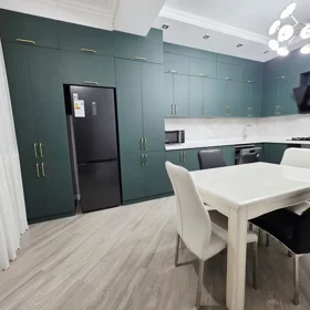 In Baku 140.0 m² apartment is for rent - Image 6