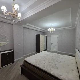 In Baku 140.0 m² apartment is for rent - Image 7