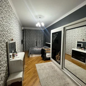 In Baku 180.0 m² apartment is for rent - Image 2
