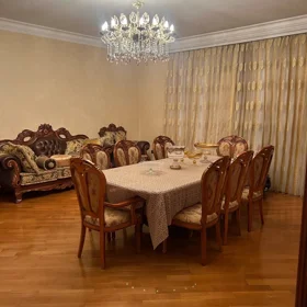 In Baku 180.0 m² apartment is for rent - Image 3